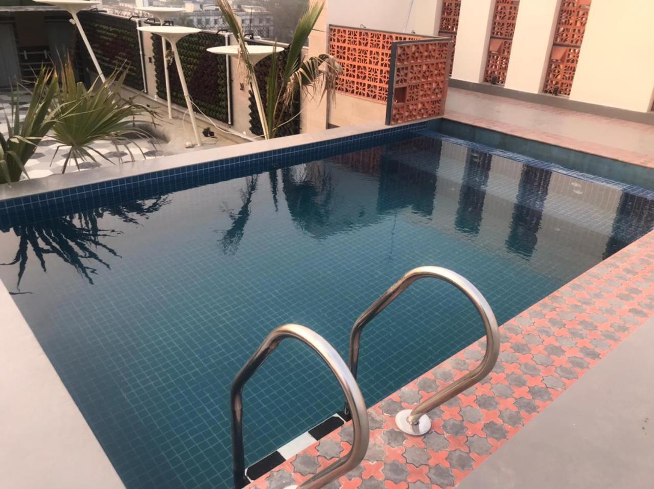 Hotel Lake View Baharampur Экстерьер фото
